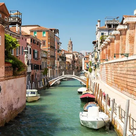 Punta Della Dogana Luxury Suites By Bricola